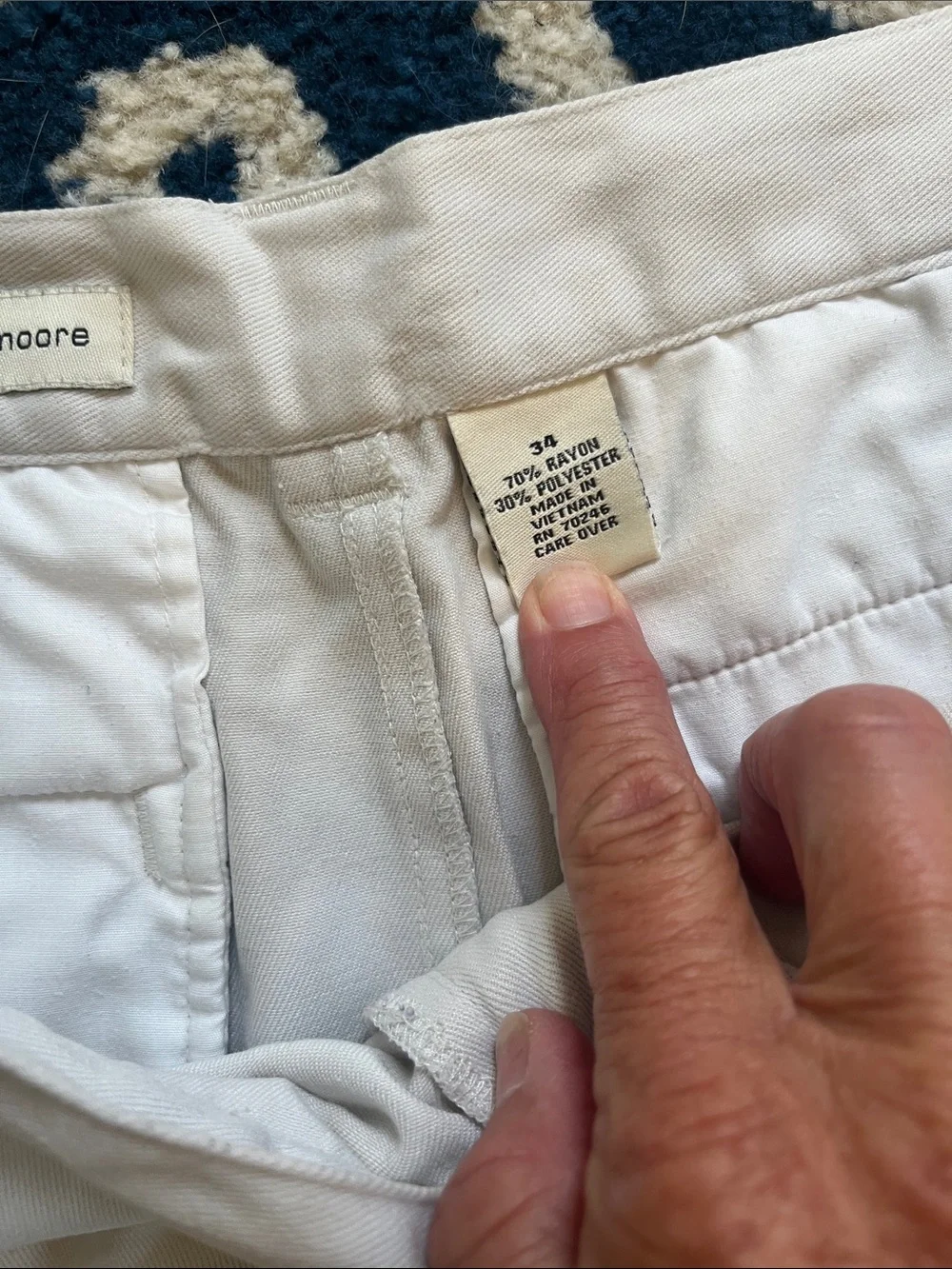 Preswick & Moore Comfy Men's Cargo Shorts in Beige size 34